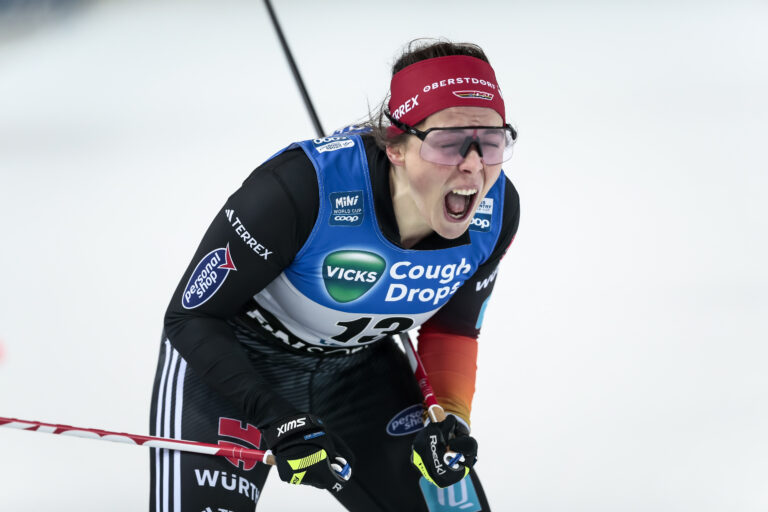 SP v běhu na lyžích: Rydzeková a Klaebo vítězi sprintu!
